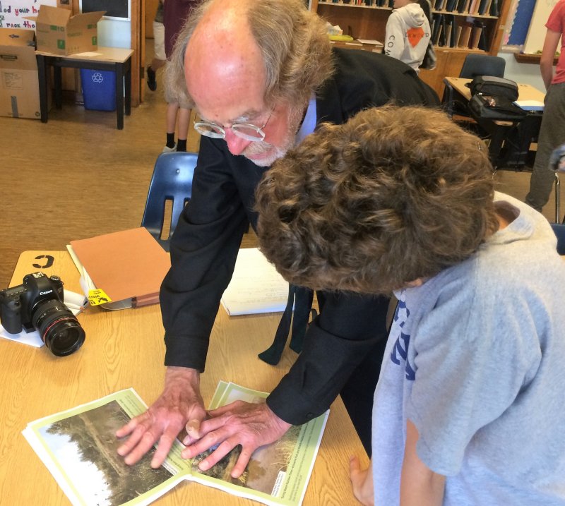 Student and Port Expert work together