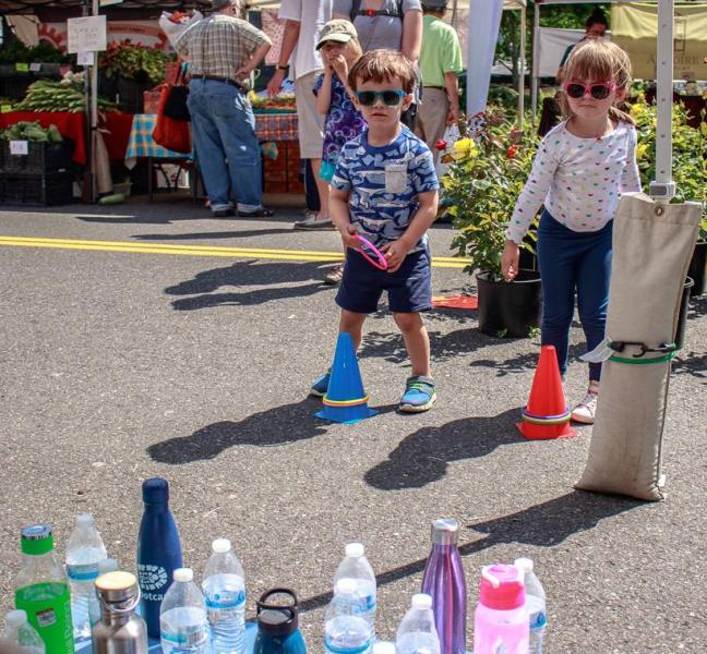 Kids learn about plastic waste